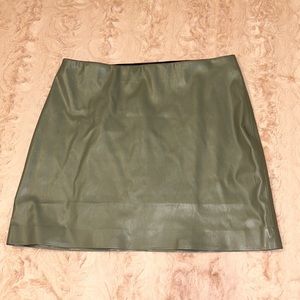 Size L skirt